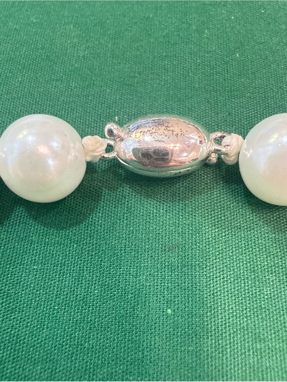 Strand Of Faux Pearl Beaded Necklace Magnetic Closure #66A - Picture 3 of 4